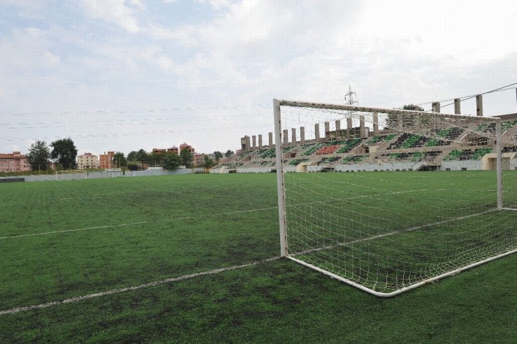 Trabzon’un birçok ilçesi yeni futbol sahalarına kavuşuyor