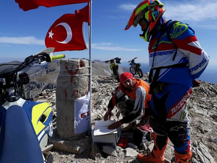 Motokros şampiyonu Uludağ’a tırmandı