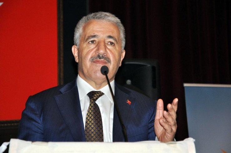 Bakan Arslan: “Barzani dahil, herkesin aklını başına toplaması lazım”