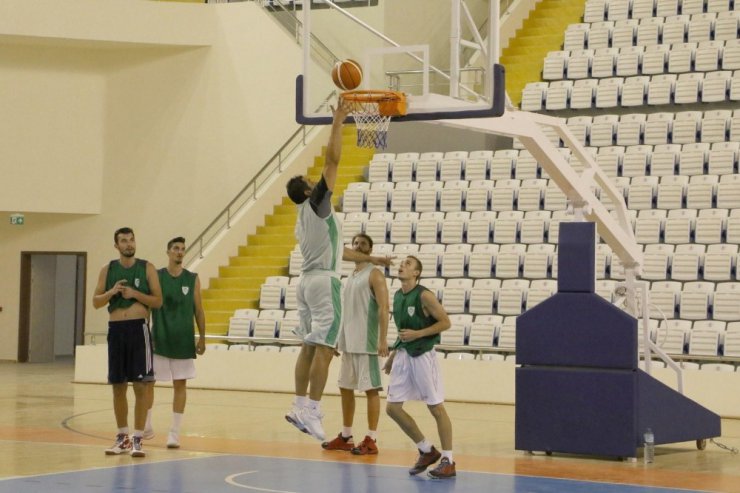 Basketbolseverler yeşil beyazlıların hazırlık maçına davetli