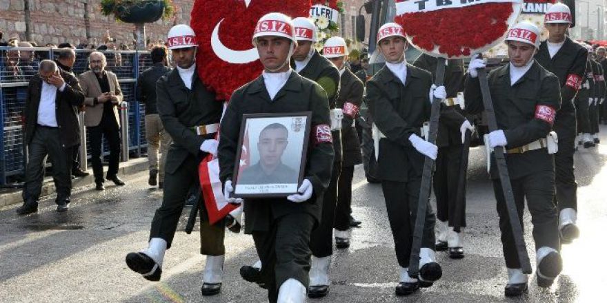 Fırat Kalkanı şehidi son yolculuğuna uğurlandı