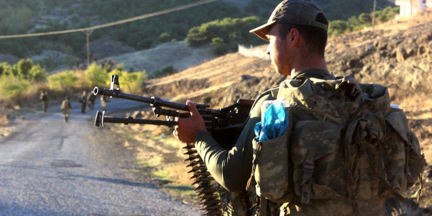 Fırat Kalkanı’nda acı gün 1 şehit, 7 yaralı