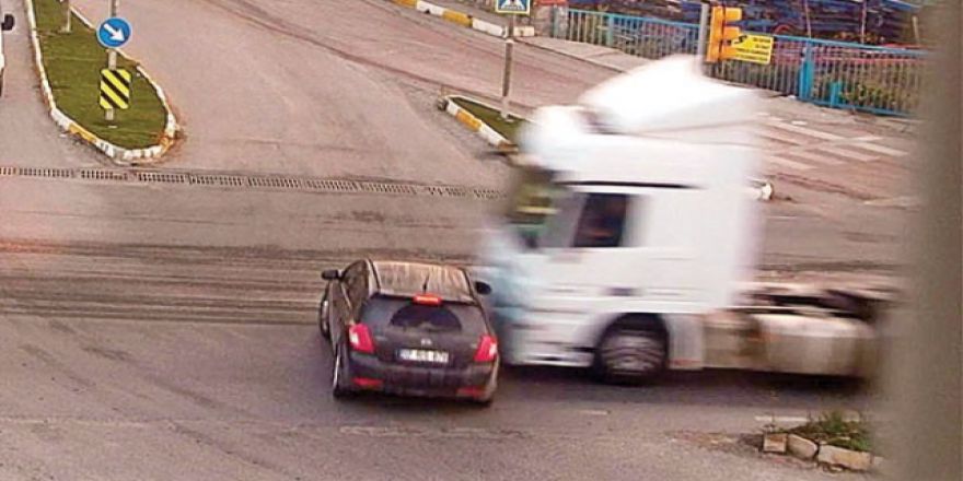 TIR aracı böyle biçti