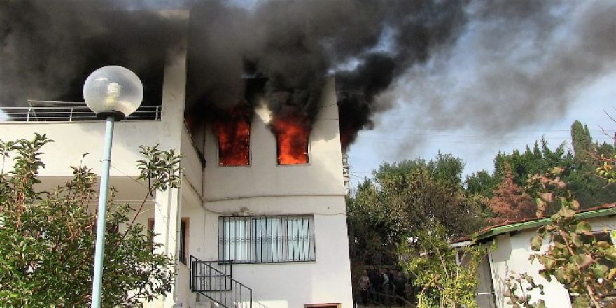 Yangında can pazarı: 1 ölü, 3 yaralı